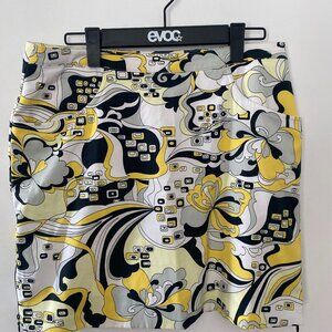 Belle and Court Yellow and black patterned skort size 10
